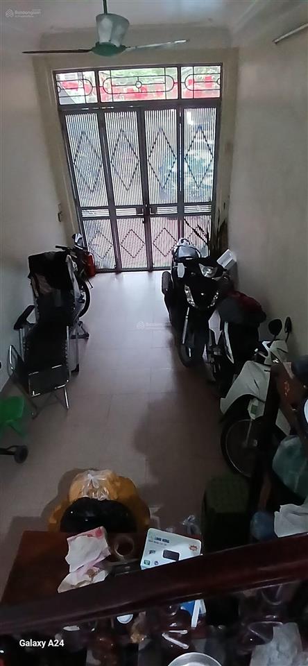 Bán nhà mặt phố 33 chùa quỳnh, 15,5 tỷ, 16m2, 5 tầng, 3pn, 3wc, đông nam