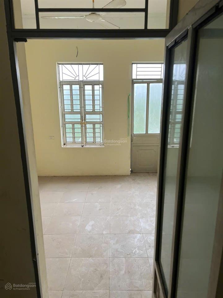 Cho thuê nhà 3 tầng 57m2 3pn vân côn, hoài đức chỉ 3,5 triệu/tháng