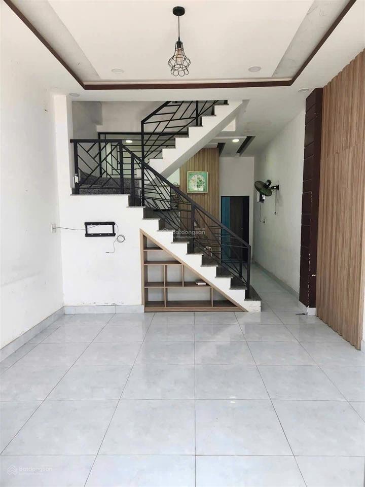 Cho thuê nhà 3 tầng 57m2 3pn vân côn, hoài đức chỉ 3,5 triệu/tháng