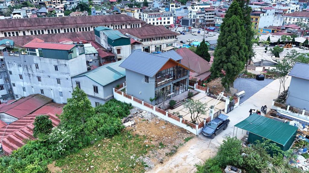 Biệt thự 2 tầng siêu hiện đại lõi trung tâm sapa view ngắm trọn tt sapa cực hiếm