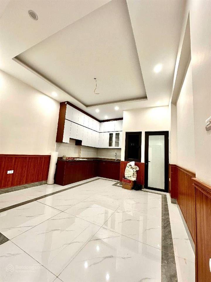 Bán nhà tây mỗ, nhỉnh 8 tỷ, 52m2 xây dựng 4 tầng, ngõ rộng nông thoáng, dân trí tốt