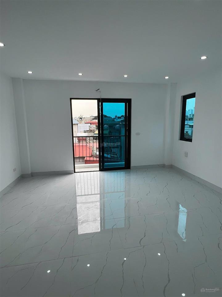 Bán nhà tây mỗ, xây mới 5 tầng, ô tô đỗ cửa, 8 tỷ còn thương lương.
