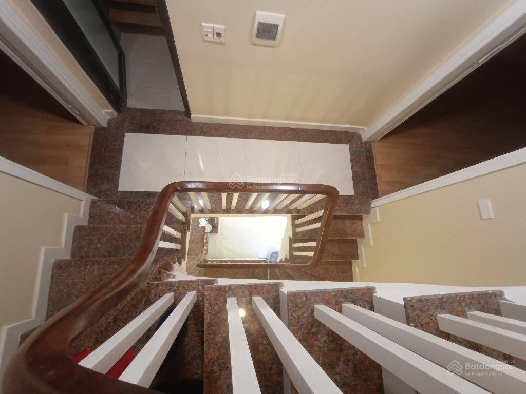 Bán nhà đại mỗ, 40m² 4 tầng, dân trí tốt. giá đầu tư nhỉnh 5 tỷ