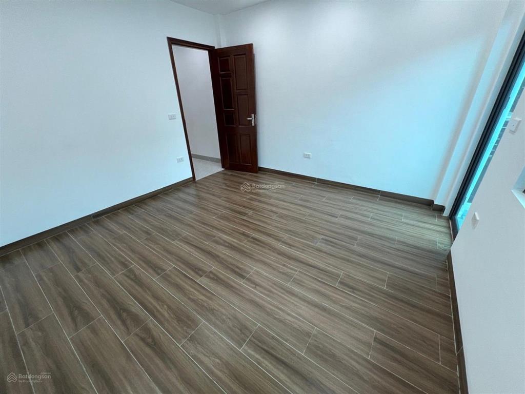 Bán nhà tây mỗ, 6 tầng thang máy, ô tô đỗ cửa. dân trí tốt