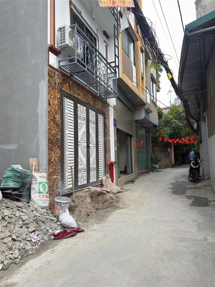 Chủ ngộp bank bán đất đại mỗ, ô tô đỗ cửa, 1 nhà ra mặt phố, giá đầu tư