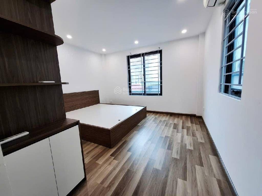 Bán nhà tây mỗ, 33m2 xây mới 5 tầng. ô tô đỗ cửa, dân trí tốt 6,35 tỷ còn thương lượng