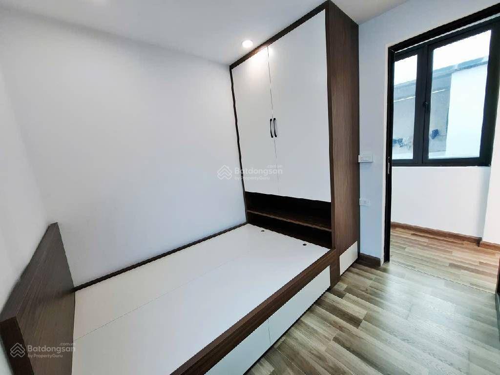 Bán nhà tây mỗ, 33m2 xây mới 5 tầng. ô tô đỗ cửa, dân trí tốt 6,35 tỷ còn thương lượng