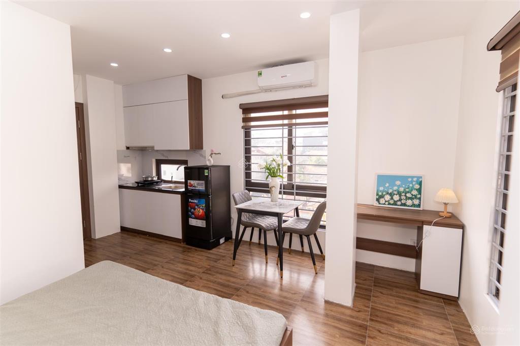 Căn hộ dịch vụ  ccmn cao cấp cầu giấy full đồ cực đẹp giá 5,7 triệu