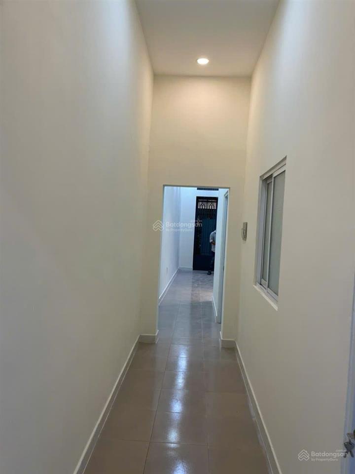 Bán nhà hẻm xe hơi đường phạm hùng phường 4 quận 8. thửa đất đẹp, khu vực an ninh.