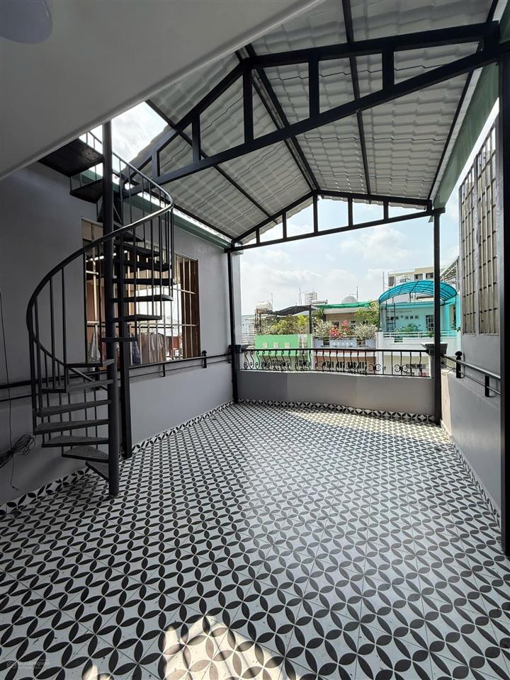 Bán nhà mới gần tttm parc mall vừa ở vừa cho thuê có thu nhập hằng tháng (4mx20m)