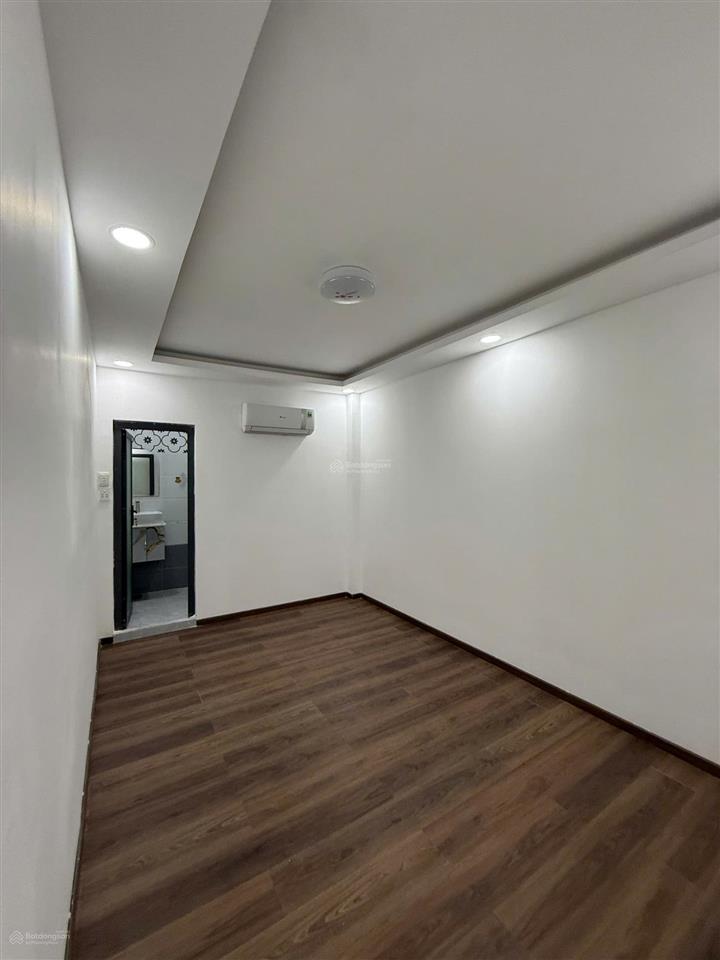 Bán nhà mới gần tttm parc mall vừa ở vừa cho thuê có thu nhập hằng tháng (4mx20m)