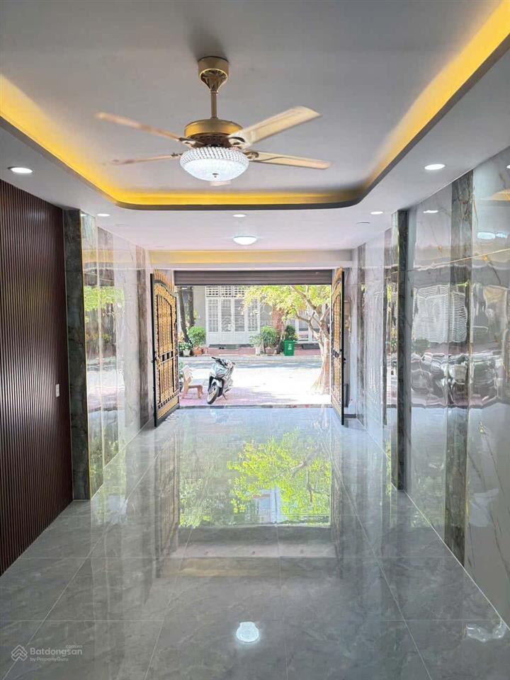 Bán nhà mới gần tttm parc mall vừa ở vừa cho thuê có thu nhập hằng tháng (4mx20m)