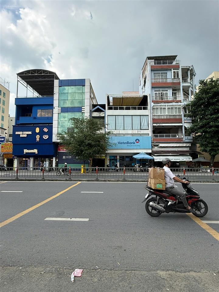 Đối diện công viên phan đăng lưu 78m xe hơi tới nhà nhà có kết cấu mua vị trí, tạo giá trị
