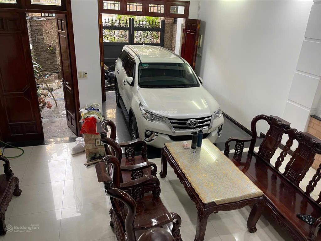 Biệt thự đường phạm nhữ tăng phường 4 quận 8. gần tttm parc mall, còn đúng 1 căn đường này