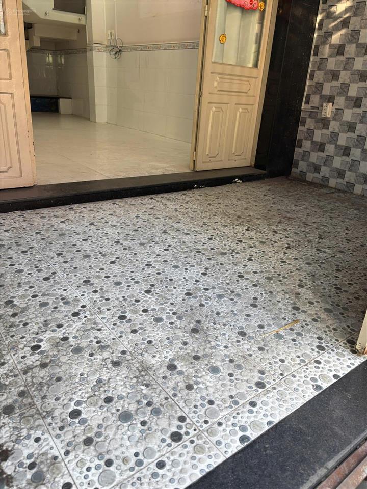 Căn góc gần mặt tiền đường và hẻm xe hơi, thoáng mát ko quy hoạch, diện tích 54m2. nhà mới shr