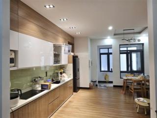 Căn nhà đẹp trục đường xuân thủy đà nẵng
