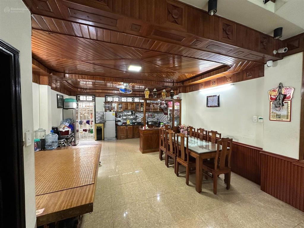Nhà mt full gỗ đẹp phường khuê trung vị trí siêu đẹp