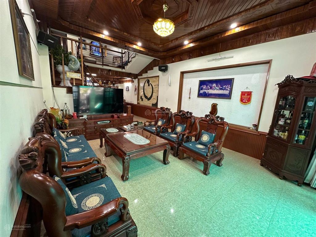 Nhà mt full gỗ đẹp phường khuê trung vị trí siêu đẹp
