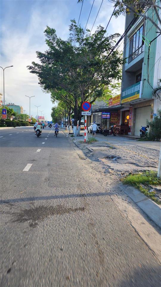 Nhà mt nguyễn hữu thọ vị trí kinh doanh giá siêu tốt bán gấp