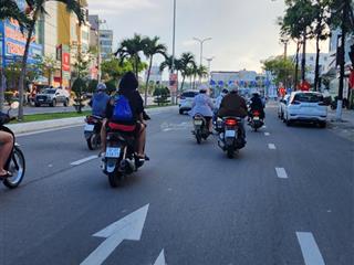 Nhà mt nguyễn hữu thọ vị trí kinh doanh giá siêu tốt bán gấp