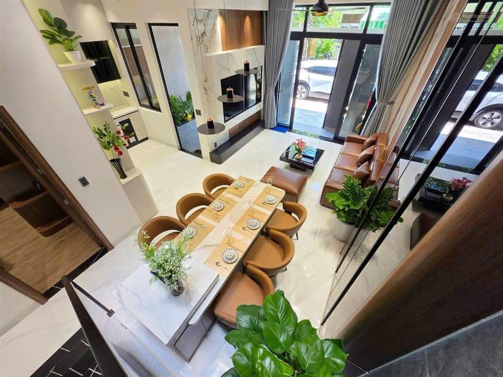 Nhà đẹp mt đường 5.5m sát trục xô viết nghệ tĩnh đà nẵng