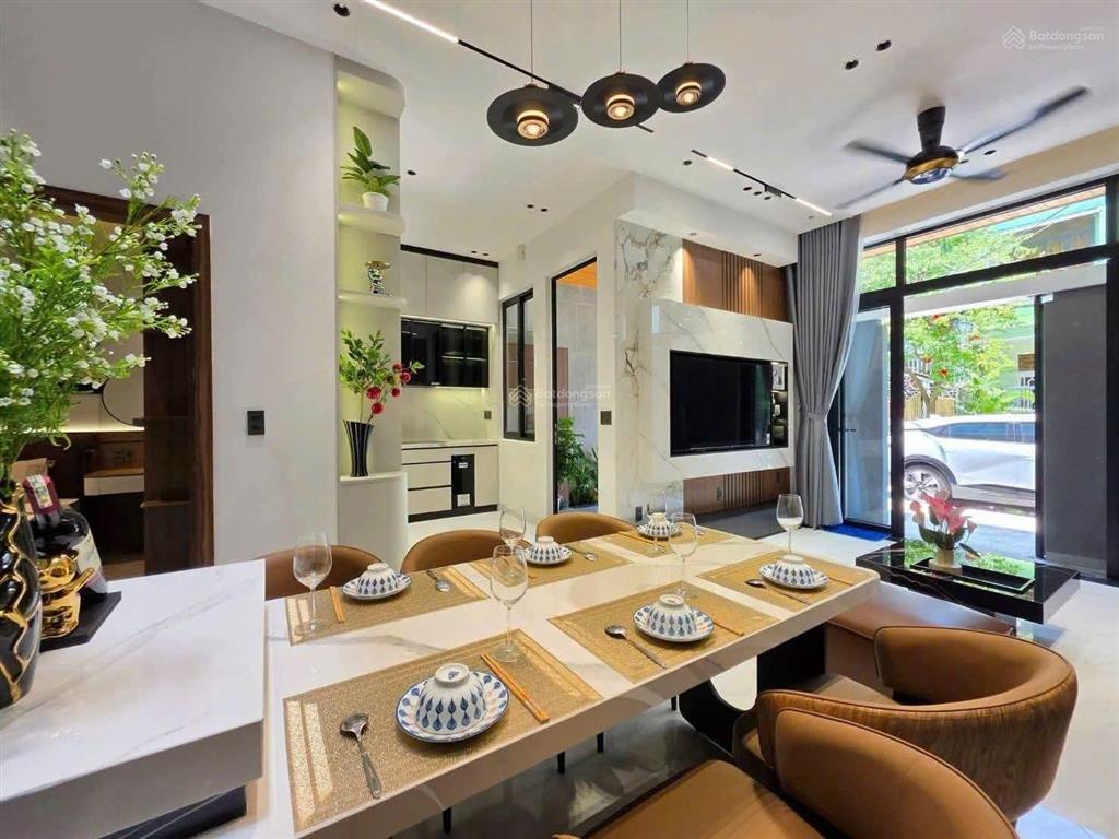 Nhà đẹp mt đường 5.5m sát trục xô viết nghệ tĩnh đà nẵng