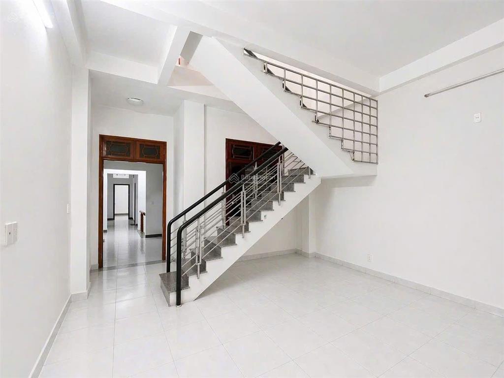 Nhà mt trục đường 10.5m nguyễn hữu dật hòa cường