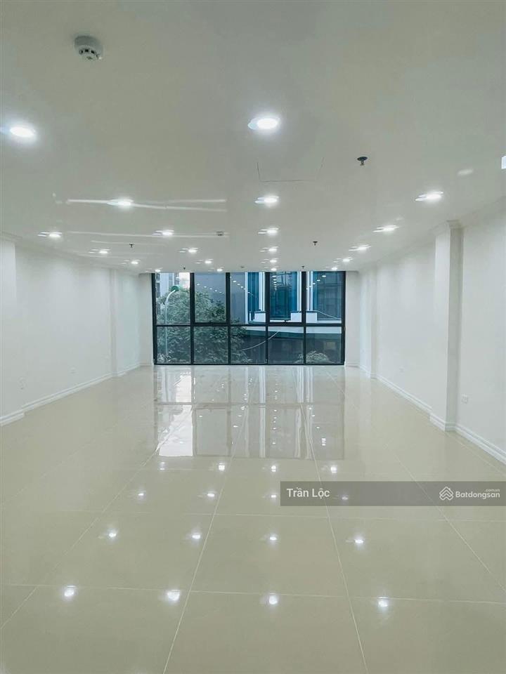 Chính chủ cần bán tòa nhà 10 tầng mặt phố đê la thành, đống đa, hà nội.