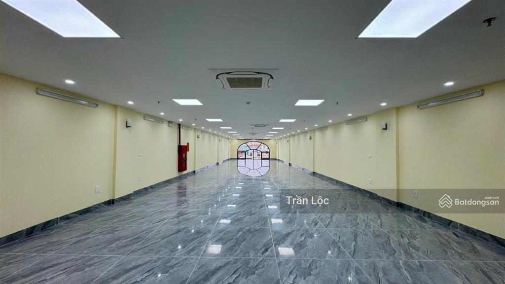Nhỉnh 40 tỷ. chính chủ bán nhà 8 tầng mặt phố hoàng hoa thám, thụy khuê, ba đình, chỉ 1km ra hồ tây