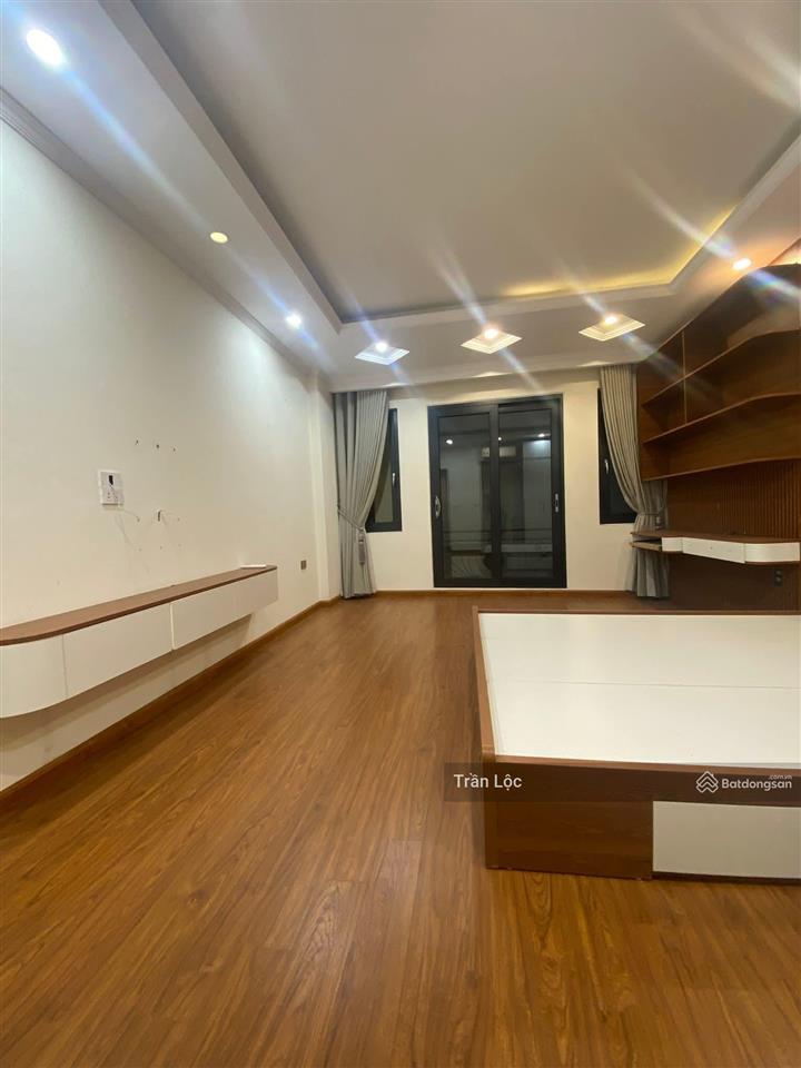 Nhỉnh 20 tỷ. chính chủ bán nhà phân lô nguyên hồng, hoàng ngọc phách, láng hạ, đống đa, hà nội.