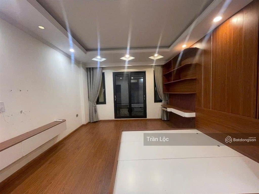 Nhỉnh 20 tỷ. chính chủ bán nhà phân lô nguyên hồng, hoàng ngọc phách, láng hạ, đống đa, hà nội.
