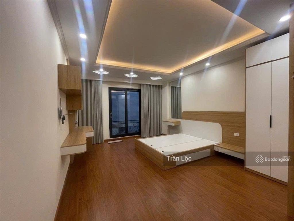 Nhỉnh 20 tỷ. chính chủ bán nhà phân lô nguyên hồng, hoàng ngọc phách, láng hạ, đống đa, hà nội.