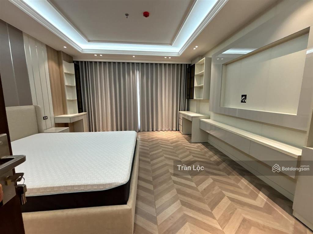 Chính chủ bán nhà khu phân lô chùa láng, huỳnh thúc kháng, đống đa. giá nhỉnh 20 tỷ.