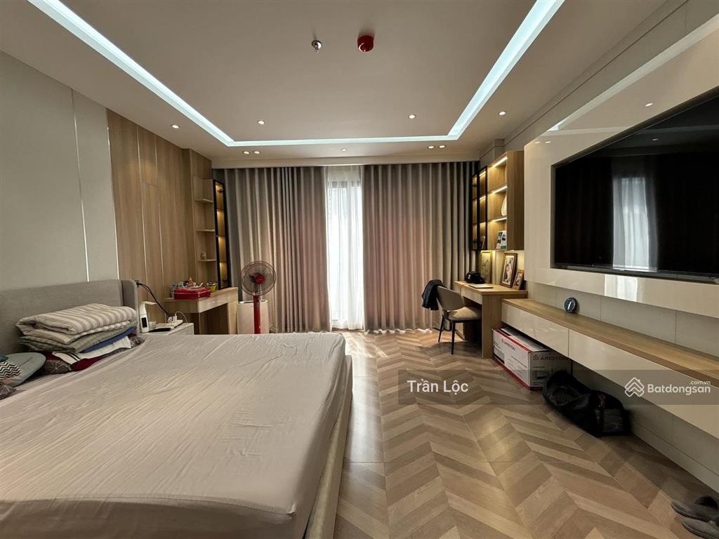 Chính chủ bán nhà khu phân lô chùa láng, huỳnh thúc kháng, đống đa. giá nhỉnh 20 tỷ.