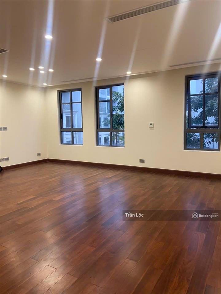 Chính chủ bán căn góc 3 mặt tiền mặt phố the manor, phạm tu, nguyễn xiển, đường 30m.  0933 988 ***
