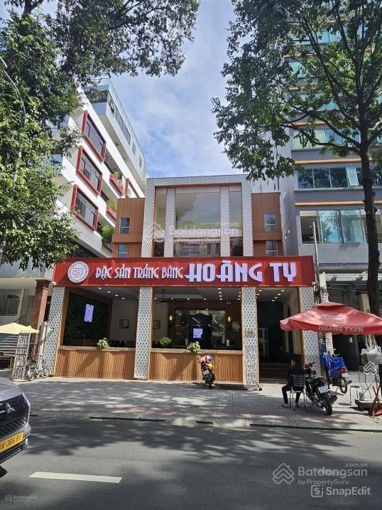 Bán gấp nhà mặt tiền ngay nguyễn hiền quận 3 (7x30m 3 tầng) thuê 200 triệu  giá 60 tỷ