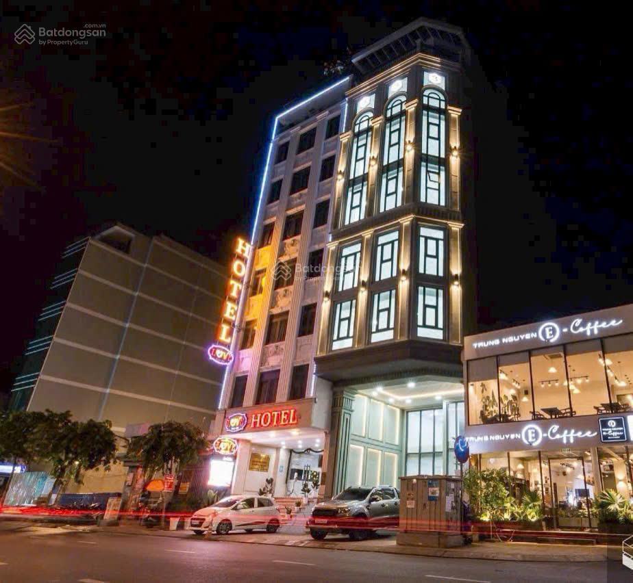 Bán gấp tòa nhà diện tích khủng mt âu cơ tân phú (20x26m nở hậu  7 tầng) hđt 390 triệugiá 125 tỷ