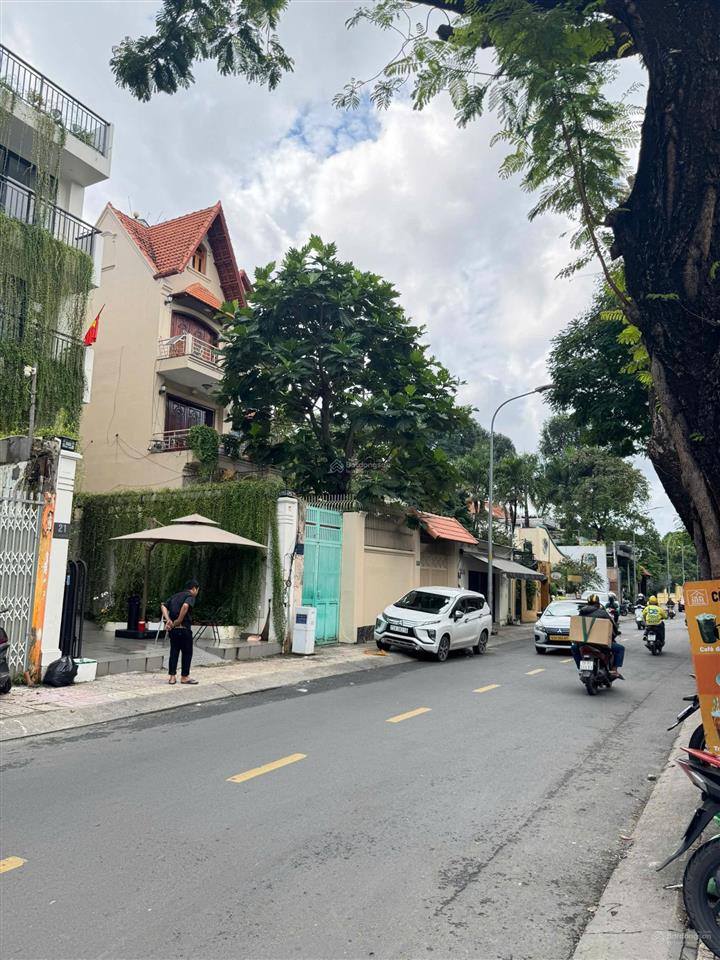 Bán gấp nhà khan hiếm mặt tiền tú xương quận 3 (7x30m 5 tầng) hđt 220 triệu  giá 82 tỷ