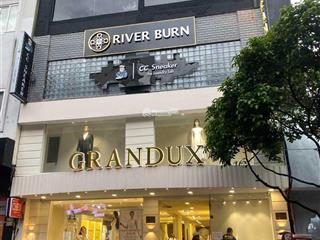 Bán gấp nhà khan hiếm mặt tiền tú xương quận 3 (7x30m 5 tầng) hđt 220 triệu  giá 82 tỷ