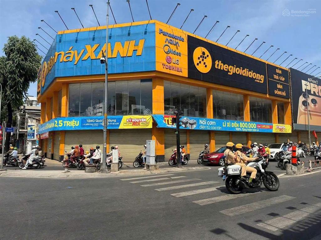 Bán gấp mặt tiền hà huy giáp quận 12 ( 20 x 30m  hđt 140 triệu) xdm hầm 7 tầng  giá bán 56 tỷ
