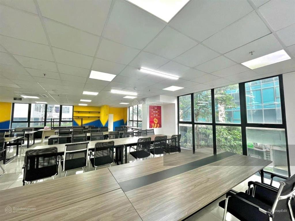 Bán gấp tòa nhà góc 2 mt ngay nguyễn chí thanh q10 (8x20m  hầm 6 tầng) hđt 150 triệu  giá 60 tỷ