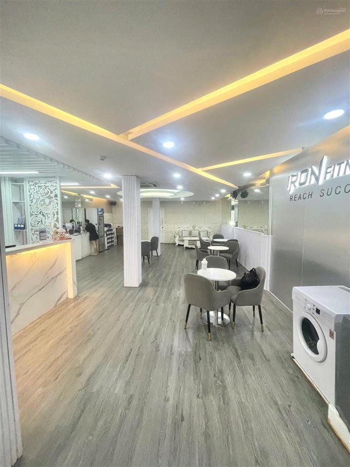 Bán gấp nhà lê thị riêng, bến thành, quận 1 (7,5 x 20m  4 tầng)  hđt 160 triệu  giá 45 tỷ