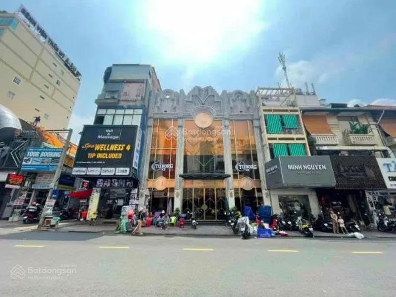 Bán nhà mặt tiền đề thám quận 1  (8x20m)  6 tầng  hđt 350 triệu/tháng  giá 100 tỷ