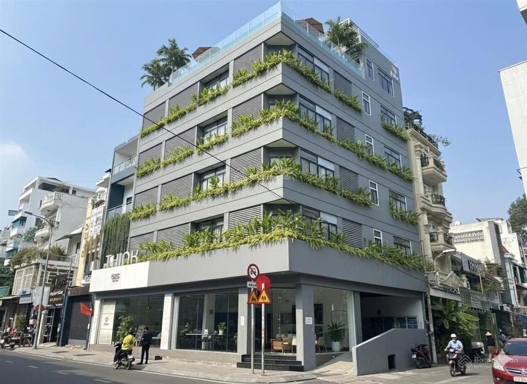 Bán tòa nhà góc 2 mặt tiền huỳnh tịnh của q3 (8x18m nở hậu) hầm 8 tầng  hđt 220 triệu giá 48 tỷ