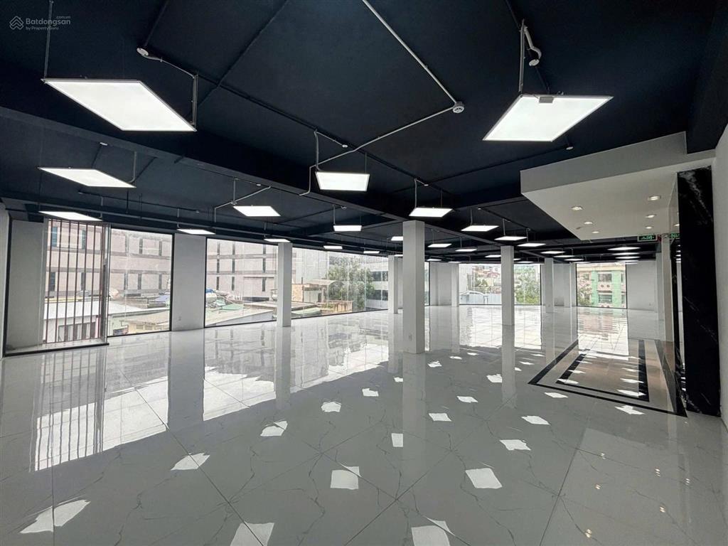 Bán gấp tòa nhà võ văn kiệt quận 5 ( 8 x 20m  hầm 9 tầng)  hđt 250 triệu  giá bán 48 tỷ