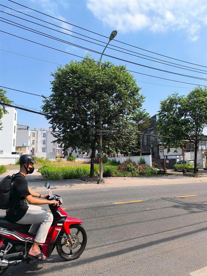 Đất full thổ  mặt tiền đường  nguyễn duy trinh  phú hữu (cũ)  27x23  chỉ 100tr/m