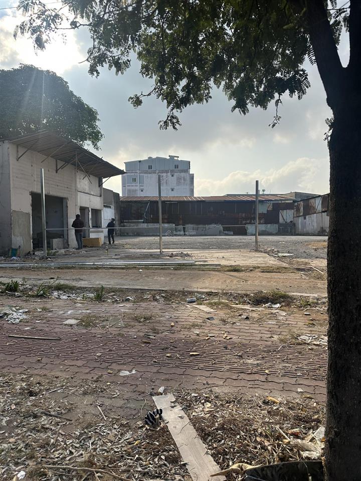 Mặt tiền xa lộ hà nội  đường võ nguyên giáp  phước long  đất  30x26  nhỉnh 100tr/m