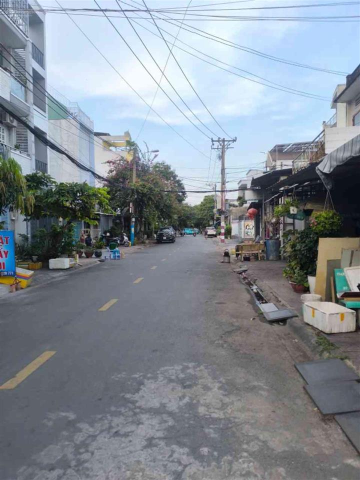 Bán nhà trệt  20x55  phước bình (cũ)  nhỉnh 65tr/m  tp thủ đức