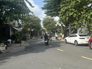 Bán nhà  3 tầng  gần vincom quận 9  hiệp phú (cũ)  tp thủ đức
