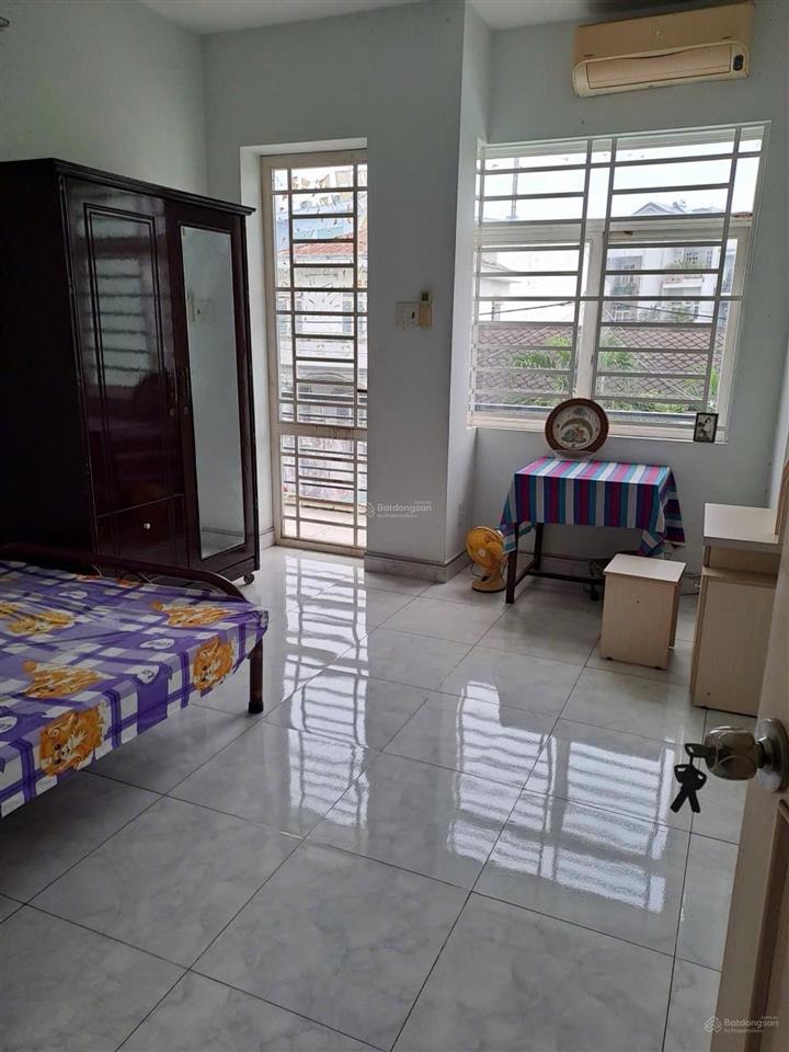 Bán nhà  3 tầng  gần vincom quận 9  hiệp phú (cũ)  tp thủ đức